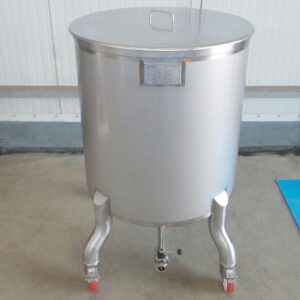 750 liter tank i Syrafast 316