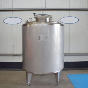 1330 liter tank i Syrafast 316