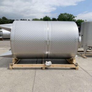 8100 liter tank i Syrafast 316