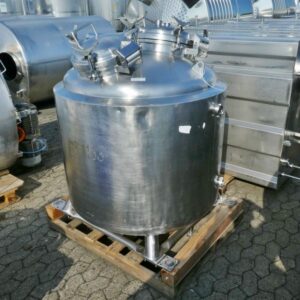 650 liter tank i Syrafast 316