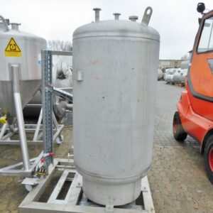 900 liter tank i Syrafast 316