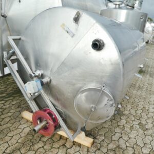 5500 liter tank i Syrafast 316