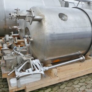 2130 liter tank i Syrafast 316