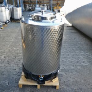 540 liter tank i Syrafast 316