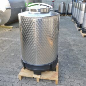 540 liter tank i Syrafast 316