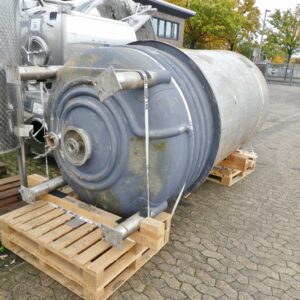 4500 liter tank i Syrafast 316