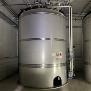 21600 liter tank i Syrafast 316