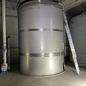 21600 liter tank i Syrafast 316