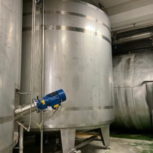 9200 liter tank i Syrafast 316