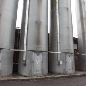 Silo 75 000 liter tank i Aluminium med kringutrustning