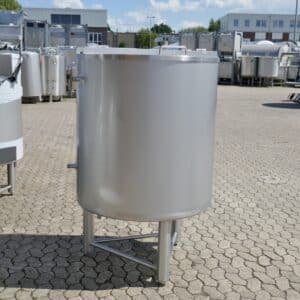 650 liter tank i Syrafast 316