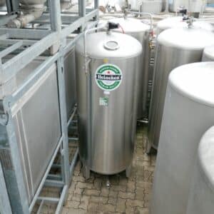 1000 liter tank i Syrafast 316