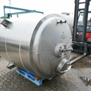 3900 liter tank i Syrafast 316