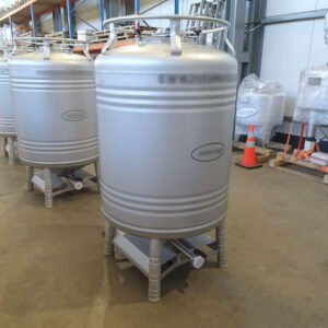 1000 liter tank i Rostfritt 304