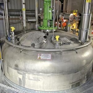 67000 liter tank i Syrafast 316