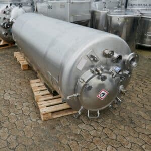 2600 liter tank i Syrafast 316