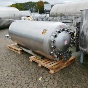 2500 liter tank i Syrafast 316